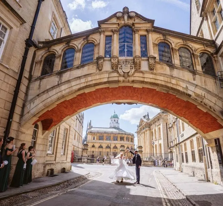 0294 – 2021 – Bridge of Sighs – Oxford – High Res – Victoria & John Wedding – Web Feature