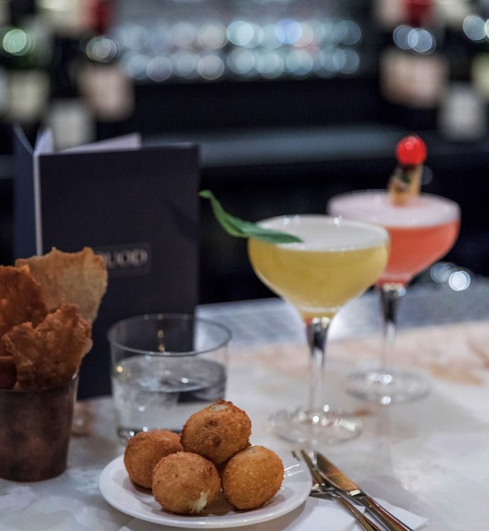 0029 - 2016 - Quod Restaurant & Bar - Oxford - High Res - Cocktails Tapas - Web Feature