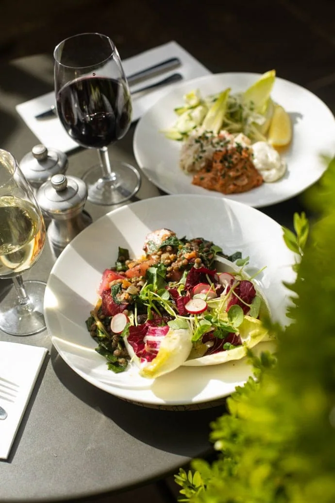 0088 - 2021 - Quod Restaurant & Bar - Oxford - High Res - Terrace Dining Food Wine - Web Feature