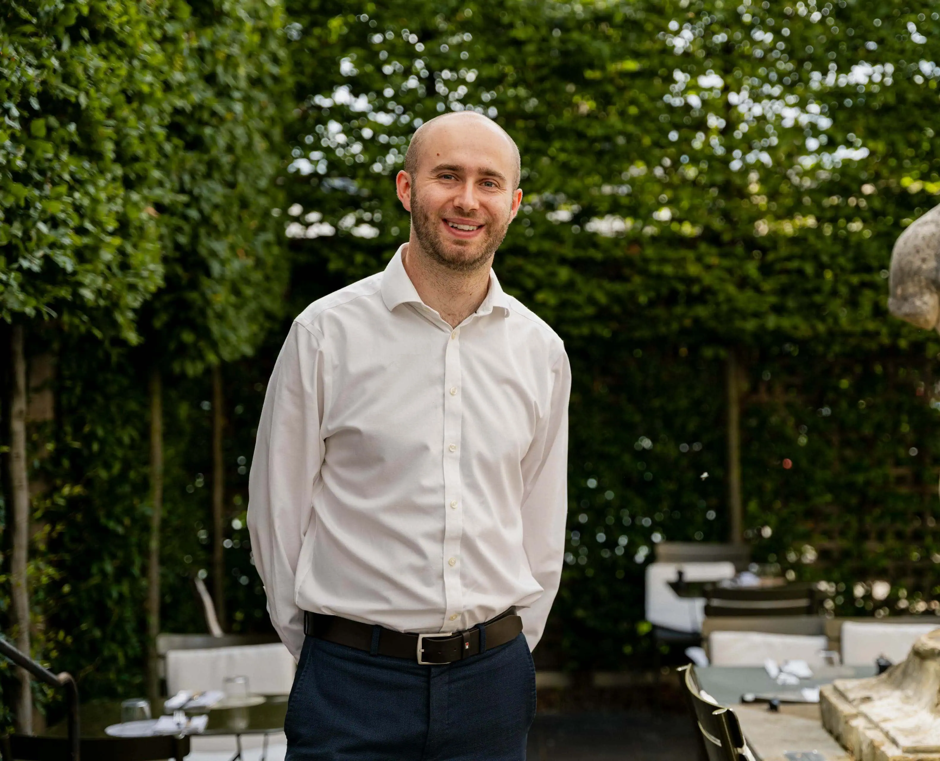 A7R08573-2023-Quod-Restaurant-Bar-Oxford-High-Res-Collective-Joseph-Restaurant-Manager-Terrace-Web-Hero-aspect-ratio-3162-2560