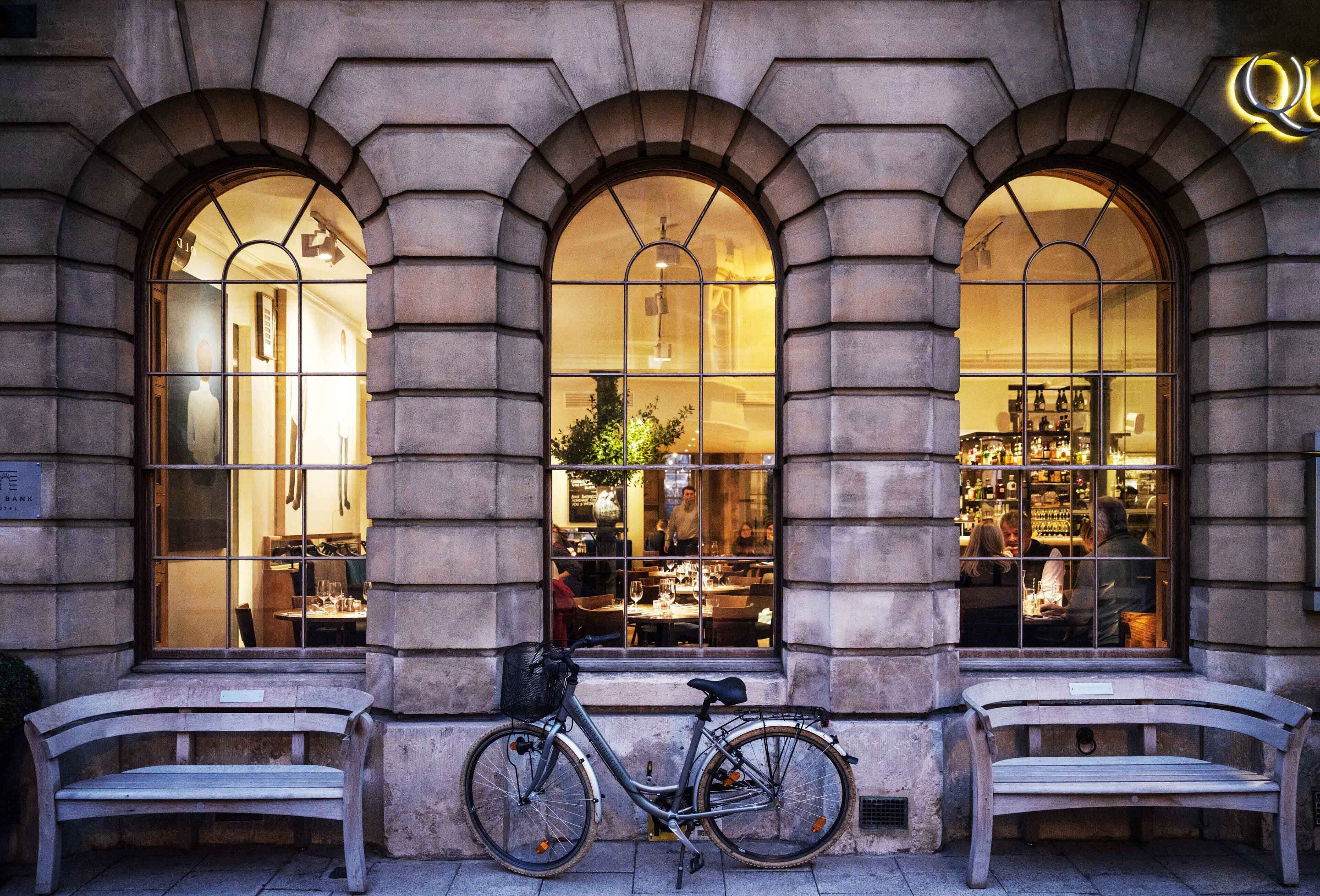 0016-2021-Quod-Restaurant-Bar-Oxford-High-res-Facade-Evening-Bicycle-Web-Hero-1-aspect-ratio-3840-2607