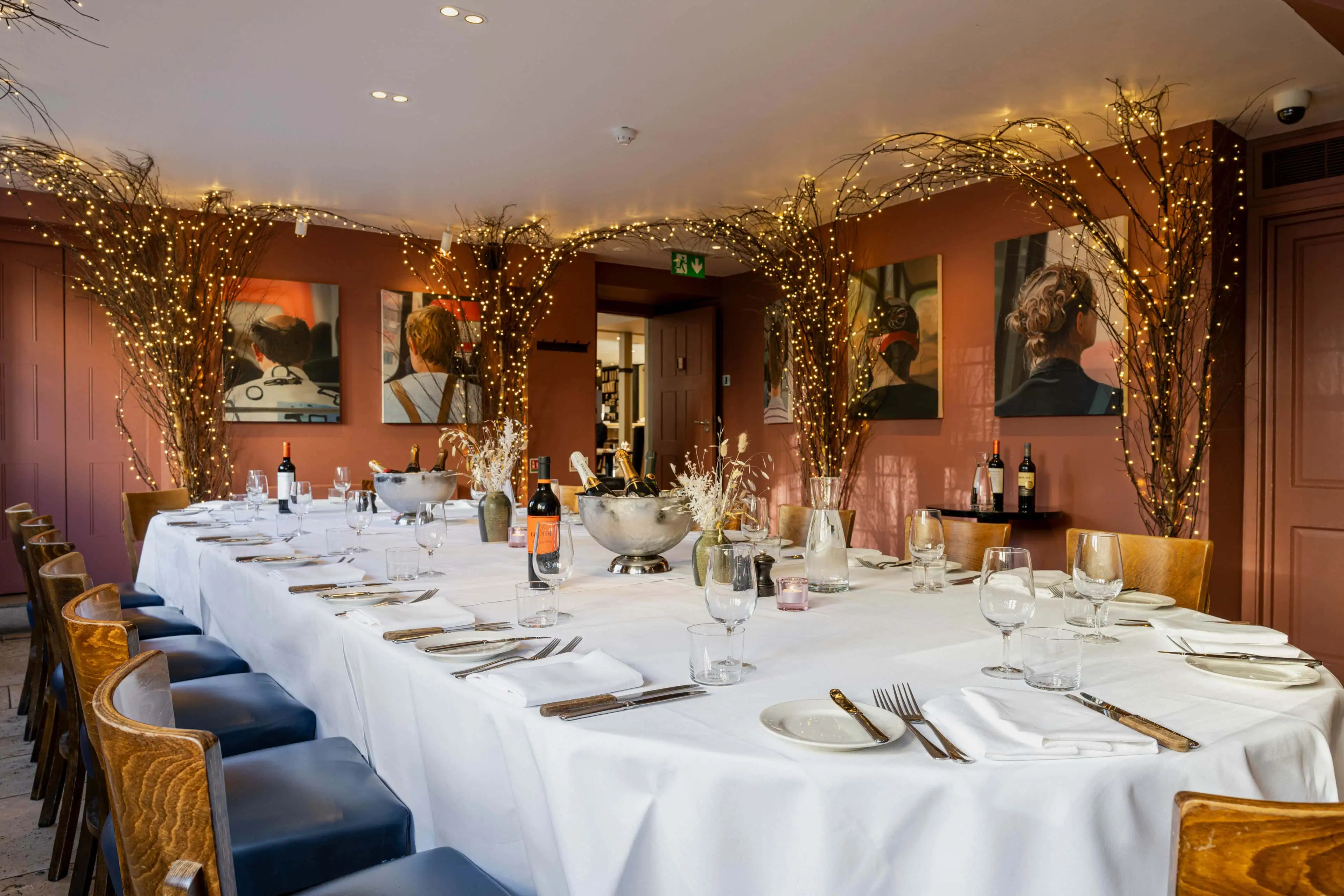 A7R04349 - 2023 - Quod Restaurant & Bar - Oxford - High Res - Festive, Private Dining, Red Room - Web Hero